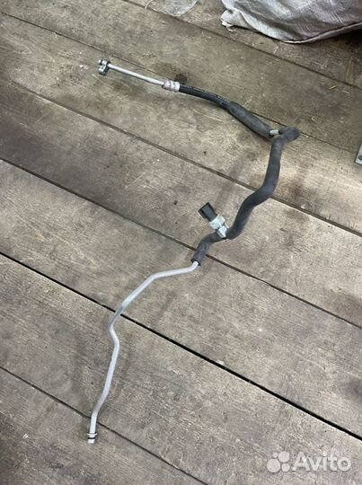 Трубка кондиционера оригинальная Honda CR-V 3