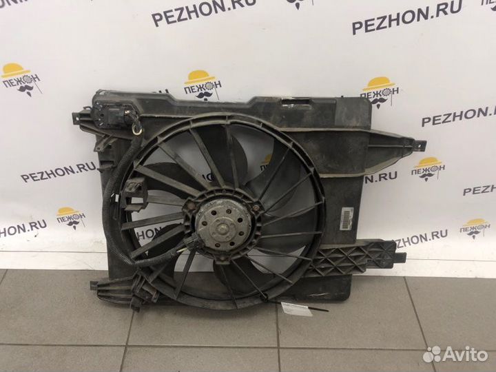 Диффузор с вентилятором Renault Megane универсал