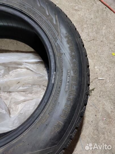 Nokian Tyres Hakkapeliitta R2 215/60 R16