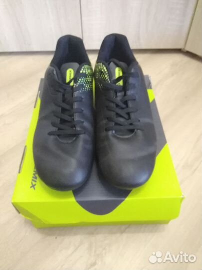 Футбольные бутсы demix