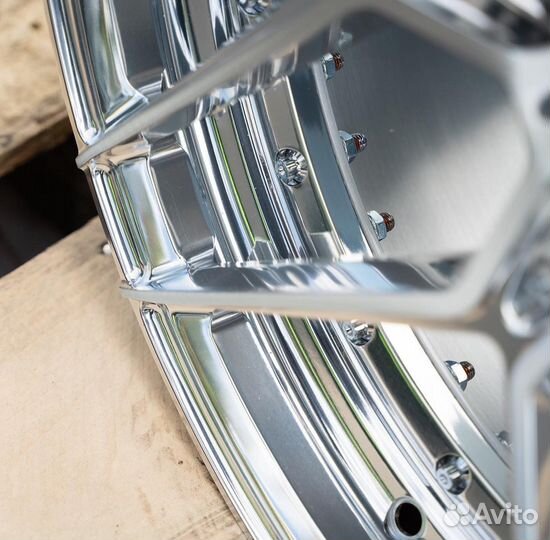 Диски кованые R20 GT Forged на Mercedes CLS