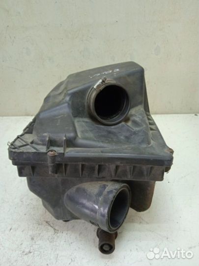 Корпус воздушного фильтра Opel Zafira B минивэн