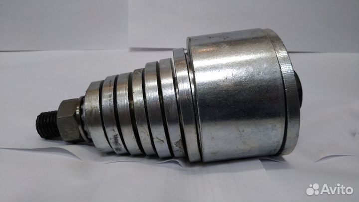 Съемник подшипника ступицы универсальный Пирамида