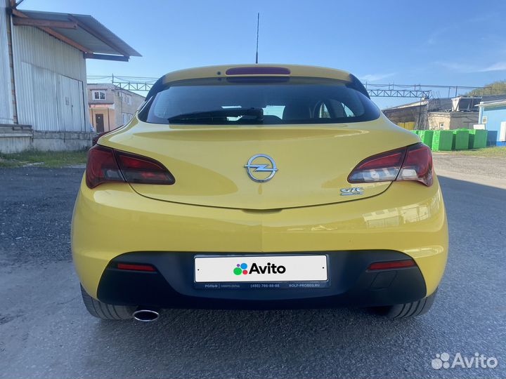 Opel Astra GTC, 2013