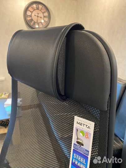 Компьютерное кресло Метта новое