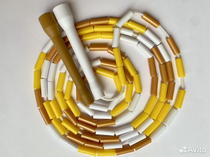 Бисерная скакалка с короткими ручками