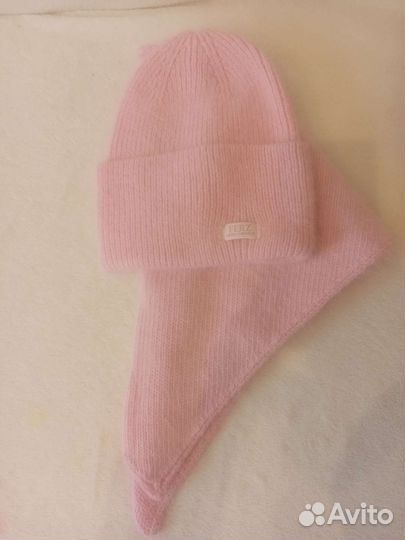 Продам комплект шапка и платок женский