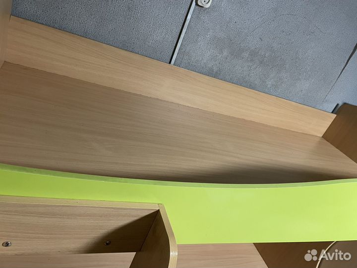 Двухярусная кровать с матрасом