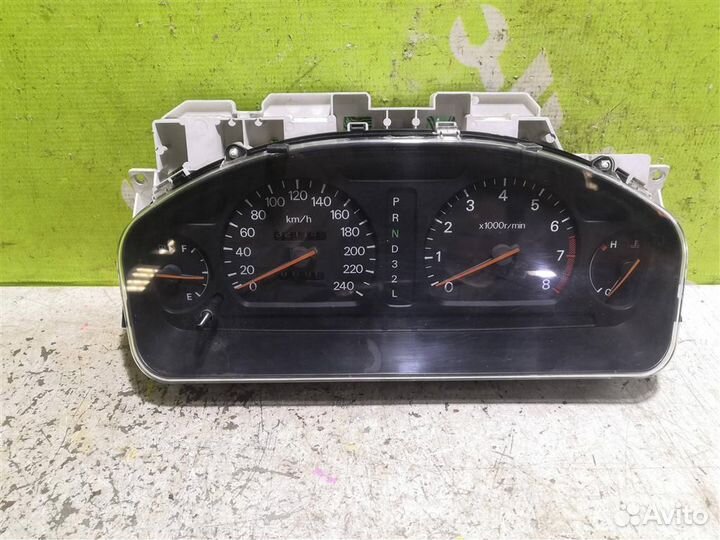 Панель приборов Митсубиси Галант 8