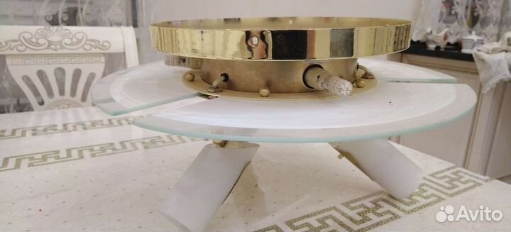 Светильник потолочный