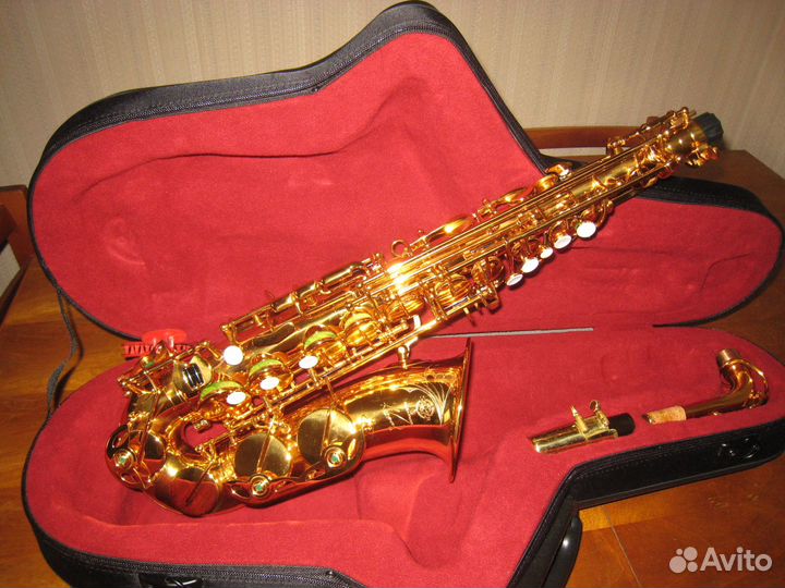 Продаю альт саксофон 
