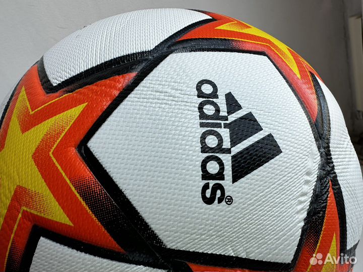 Футбольный Мяч Adidas 4 размер Champions League 21