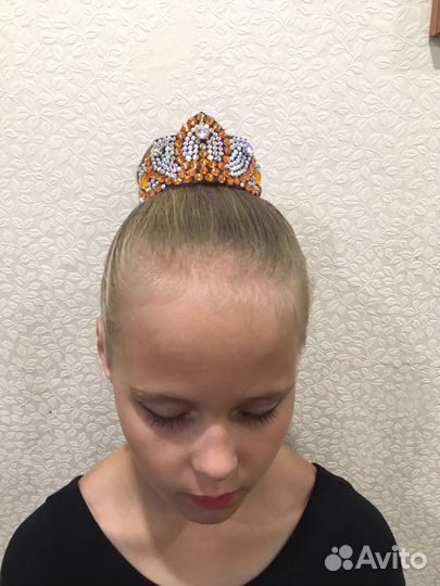 Корона на шишку(или гульку, пучок) для худ.гимнаст