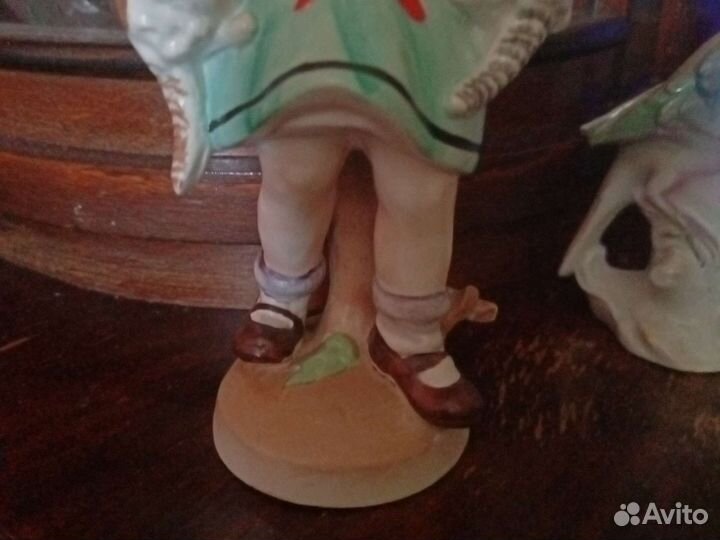 Фарфоровые статуэтки