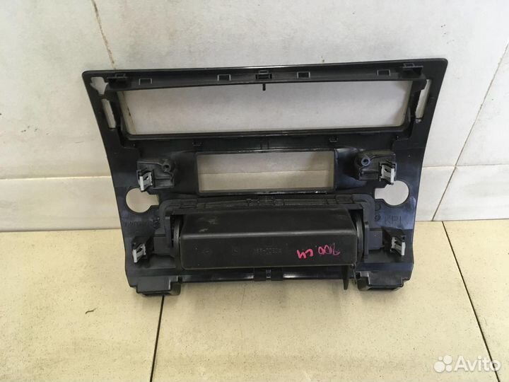 Накладка декоративная C4 2005-2011