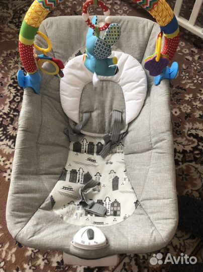 Шезлонг детский с вибрацией