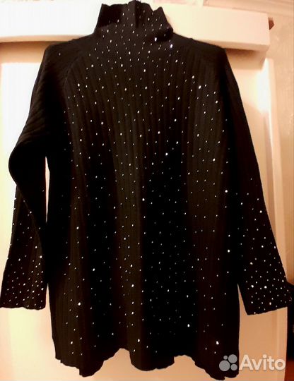 Свитер черный оверсайз