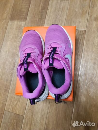 Кроссовки nike женские