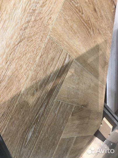 Кварцвиниловая плитка замковая