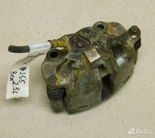 Суппорт передний правый Audi 100 44 кузов (вент)