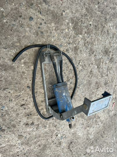 Насос автомобильный ножной