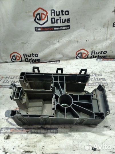 Корпус блока предохранителей Chevrolet Cruze J300