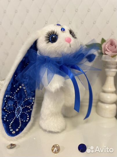 Зайка паван из искусственного меха