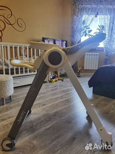 Детский столик для кормления