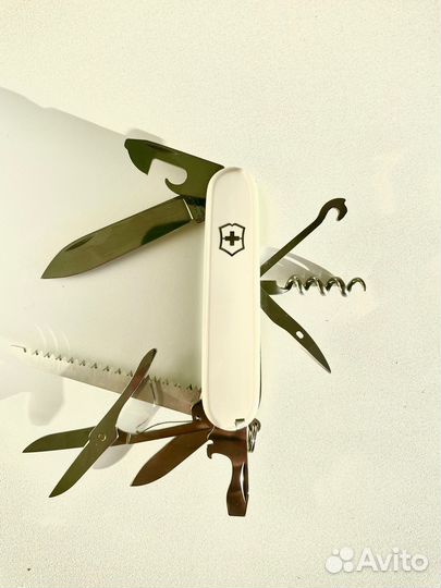 Victorinox huntsman