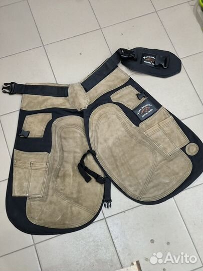 Фартук коваля.Чапсы