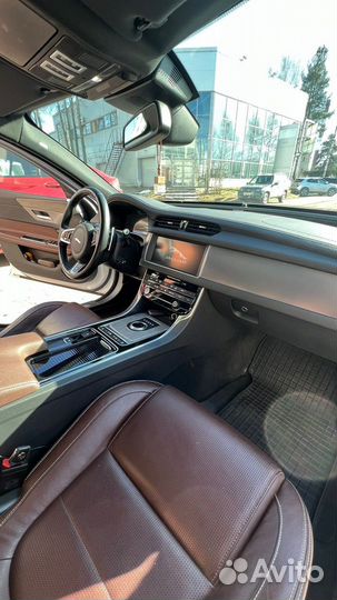Jaguar XF 2.0 AT, 2018, 71 900 км