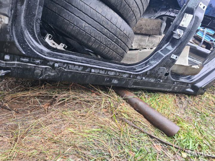 Порог кузова правый Ford Focus 3 1.6 2013