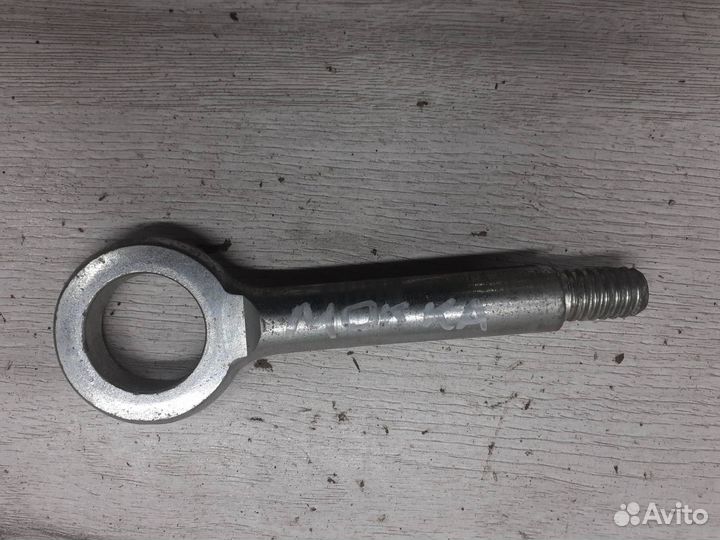 Крюк буксировочный GM