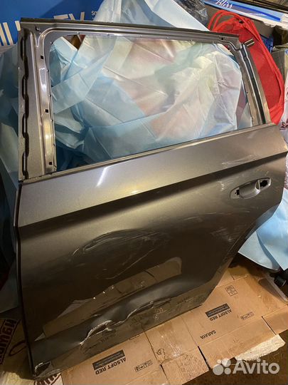 Задняя левая дверь skoda kodiaq