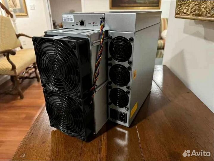 Топовый асик Antminer S19j Xp