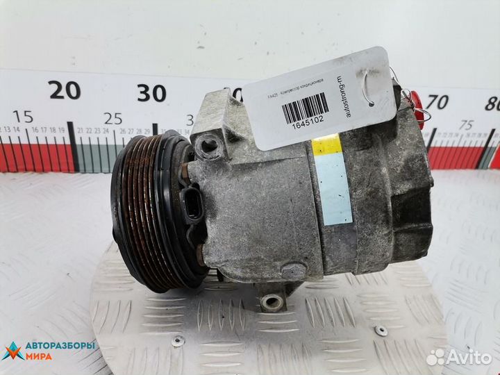 Компрессор кондиционера Renault Megane рест. 2001