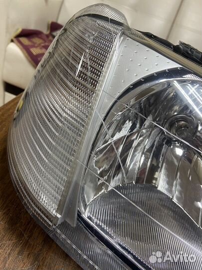 Фара правая Renault Logan 1 дорестайлинг 05-10г