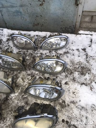 Передние фары левая правая газ Волга 31105,3110