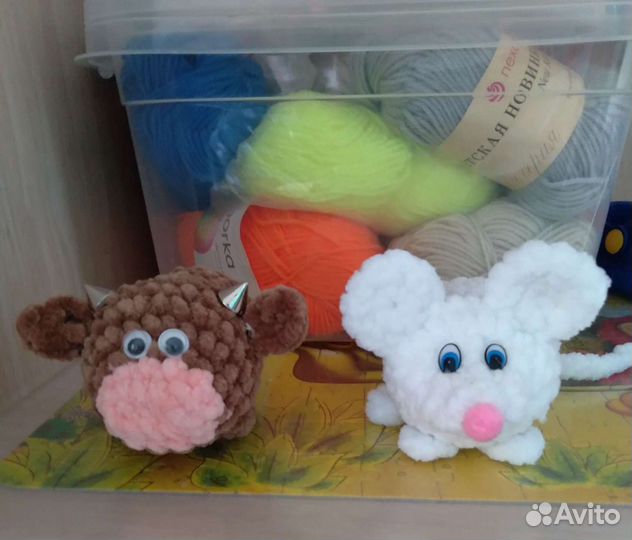 Вяжу на заказ игрушки, одежда для собак и кошек