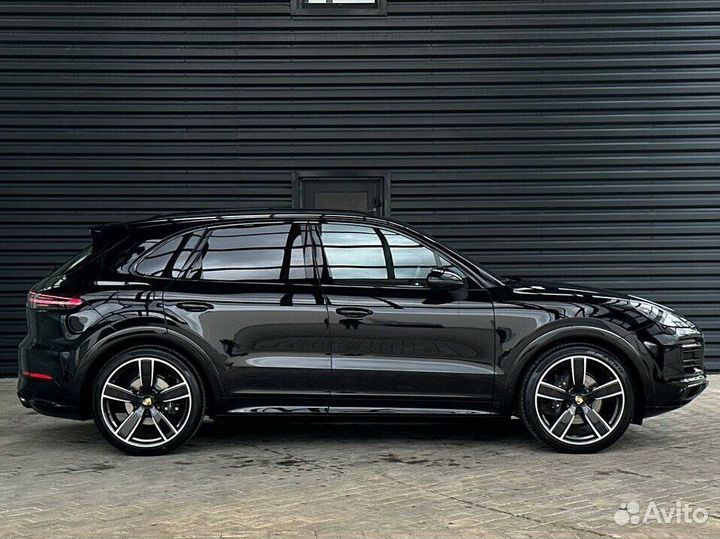 Porsche Cayenne, 2022