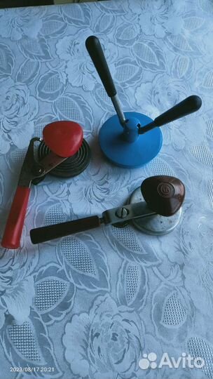 Закаточная машинка для банок