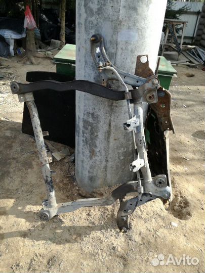 Подрамник двигателя хюндай акцент 2