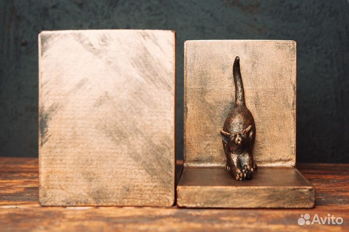 Держатель для книг Кот