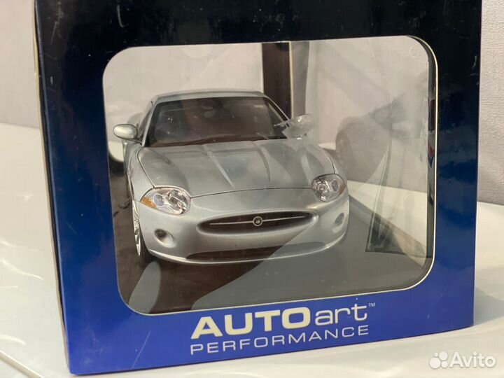Autoart 1/18 Jaguar XK