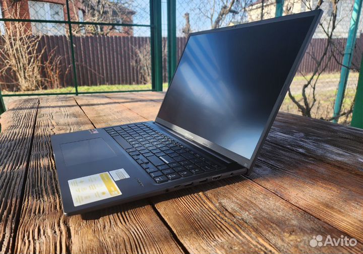 Asus Vivobook 16 M1605YA-MB364 Новый