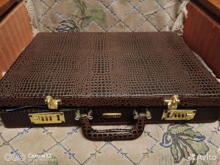 Набор ножей в чемодане millerhaus MH-9213