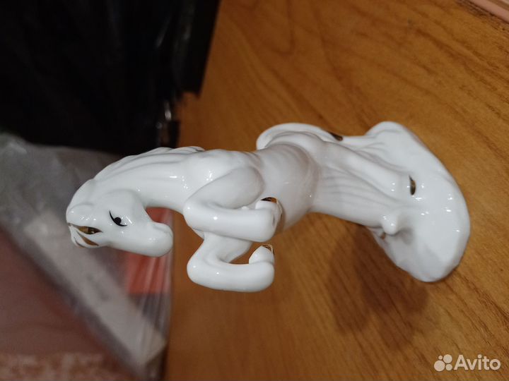 Фарфоровые статуэтки