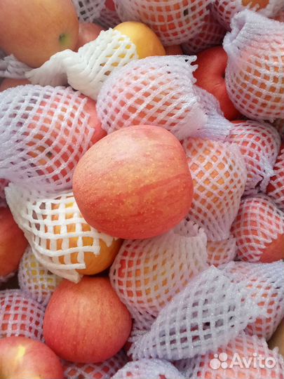 Ящик абрикосов 6-7кг / клубника / малина