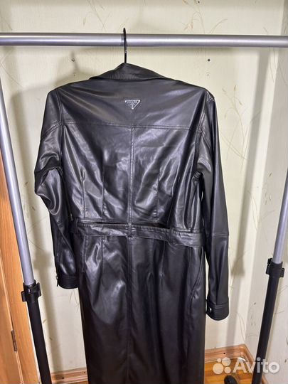 Женское платье Prada