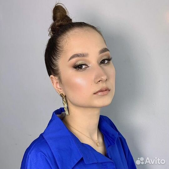 Макияж и оформление бровей